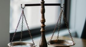 Contribution pour l’accès au juge – Le péril annoncé du droit des citoyens à recourir à la justice