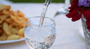 Bouteille ou robinet – Quelle eau boire ?